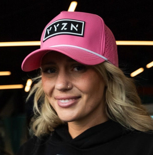 VYZN Performance Snapback | Pink