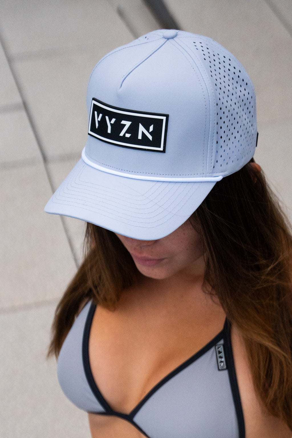 VYZN Performance Snapback | Gray